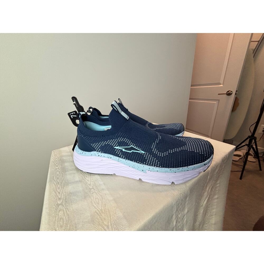 Avia Blue Slip-On Sneakers – Men’s Size 7.5